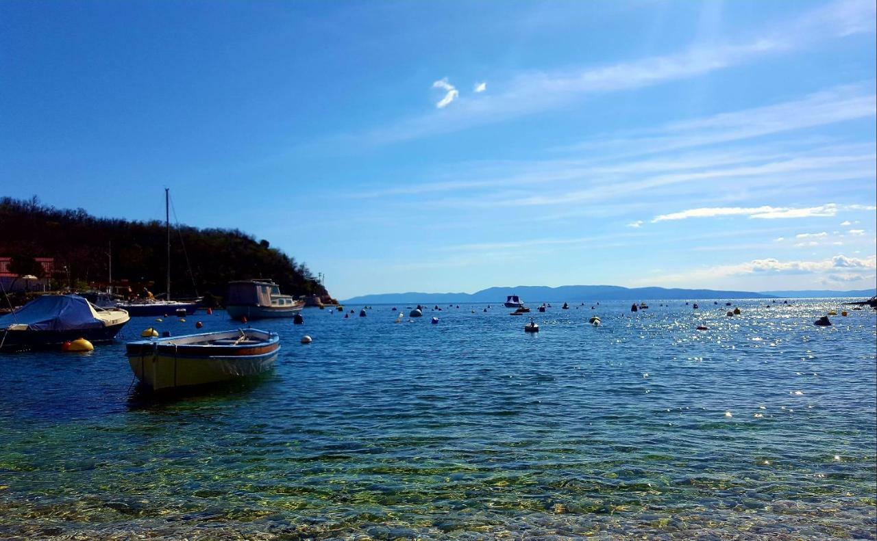 Beach House Bassi Rijeka Buitenkant foto